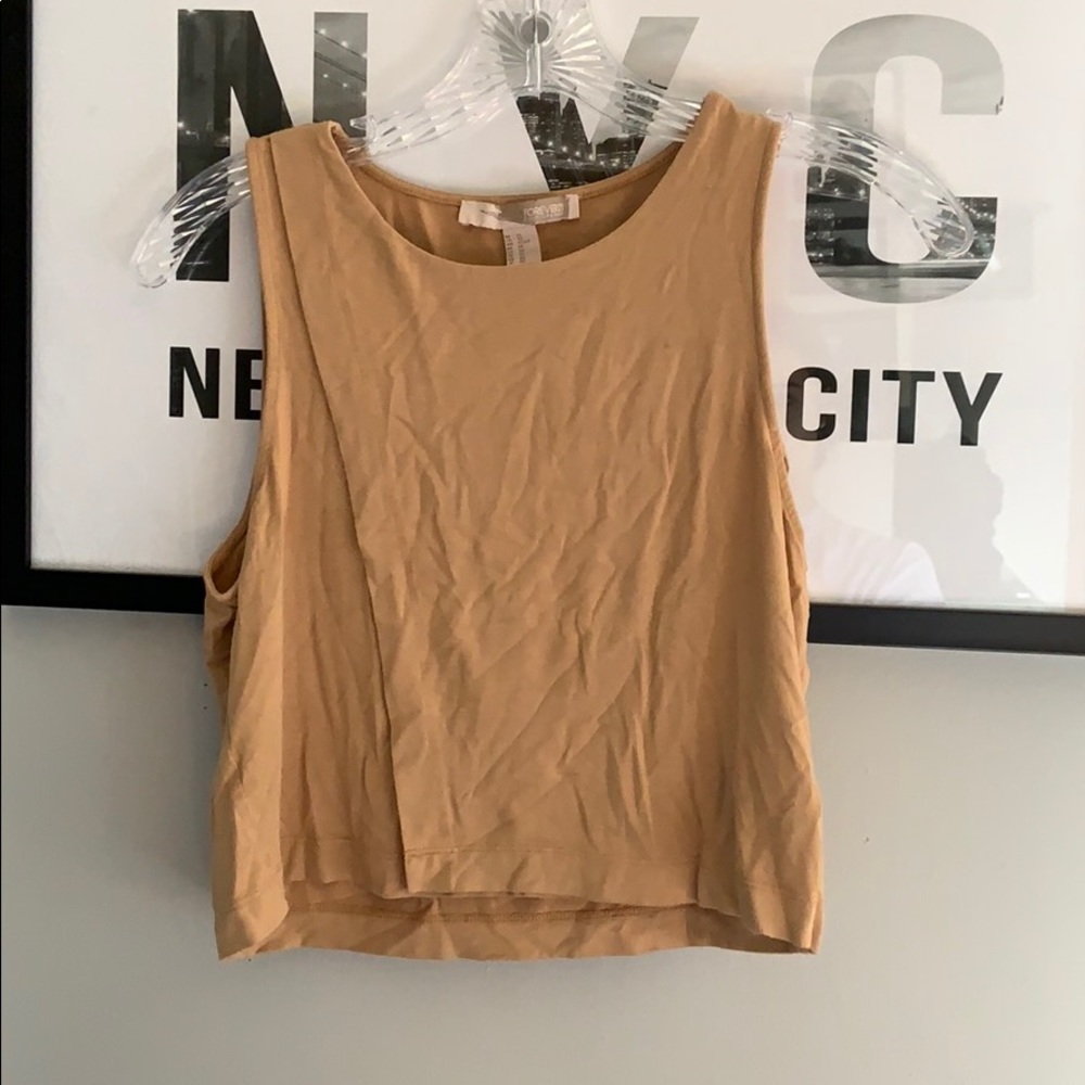 teen girl crop tank top
